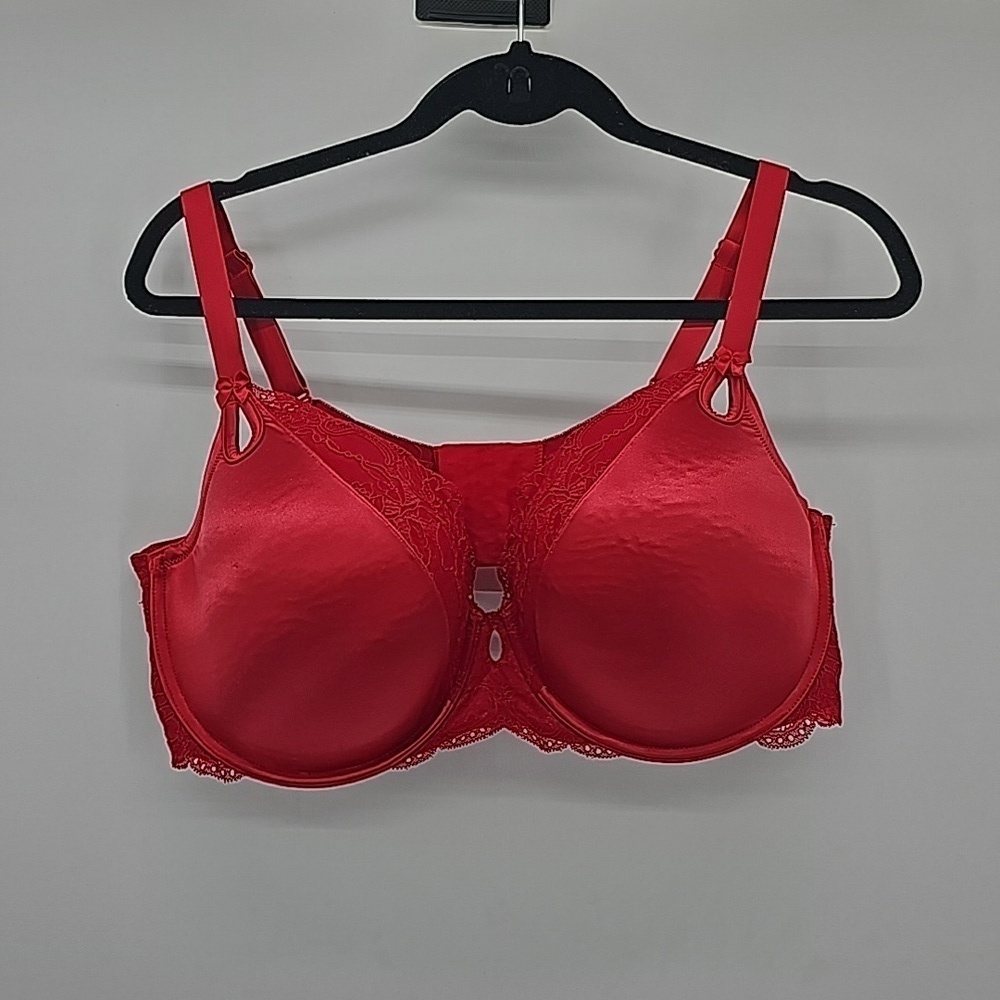 Torrid red satin and lace lightly padded bra women's size 42DDD
